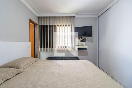 Apartamento à venda com 242m², 3 quartos e 3 vagasSuíte