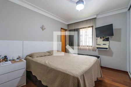 Apartamento à venda com 242m², 3 quartos e 3 vagasSuíte