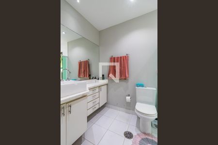 Apartamento à venda com 242m², 3 quartos e 3 vagasBanheiro Social