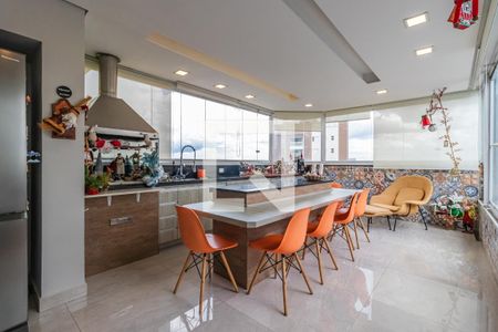 Apartamento à venda com 242m², 3 quartos e 3 vagasEspaço Gourmet