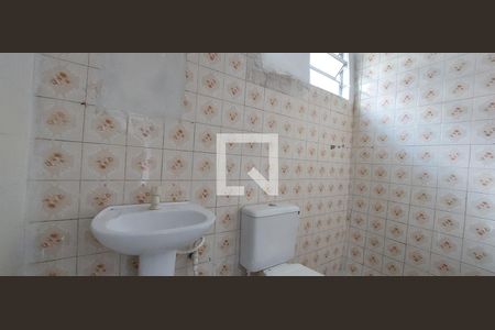 Banheiro de casa à venda com 1 quarto, 50m² em Vila Junqueira, Santo André