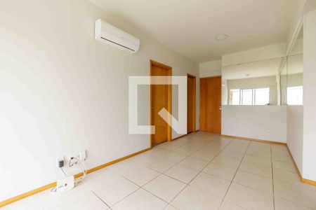 Sala de apartamento para alugar com 2 quartos, 75m² em Recreio dos Bandeirantes, Rio de Janeiro