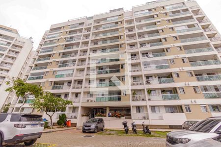 Apartamento para alugar com 75m², 2 quartos e 1 vaga Apartamento para alugar com 75m², 2 quartos e 1 vagaFachada