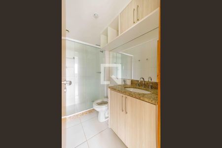 Apartamento para alugar com 75m², 2 quartos e 1 vaga Apartamento para alugar com 75m², 2 quartos e 1 vagaBanheiro Social 1