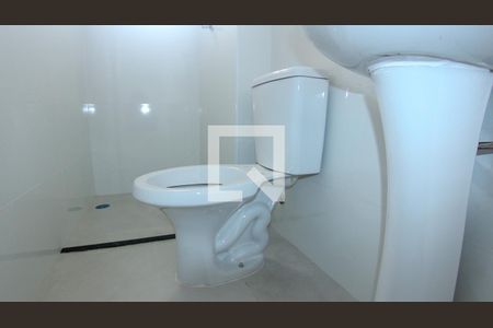 Apartamento para alugar com 46m², 2 quartos e sem vagaBanheiro