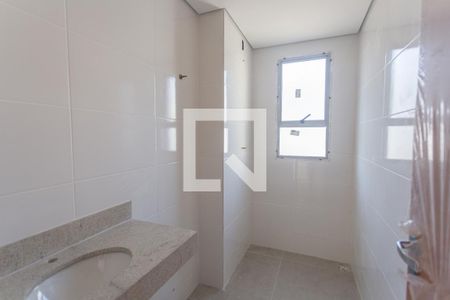 Apartamento à venda com 77m², 2 quartos e 1 vaga Apartamento à venda com 77m², 2 quartos e 1 vagaBanheiro da Suíte 1
