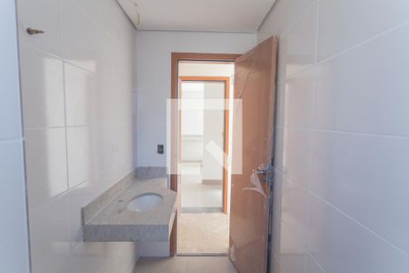 Apartamento à venda com 77m², 2 quartos e 1 vaga Apartamento à venda com 77m², 2 quartos e 1 vagaBanheiro da Suíte 2