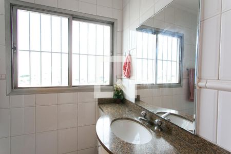 Apartamento à venda com 360m², 4 quartos e 4 vagasBanheiro da Suíte 3