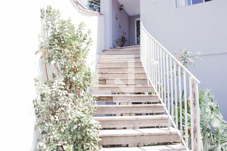 Casa à venda com 180m², 3 quartos e 7 vagasEntrada