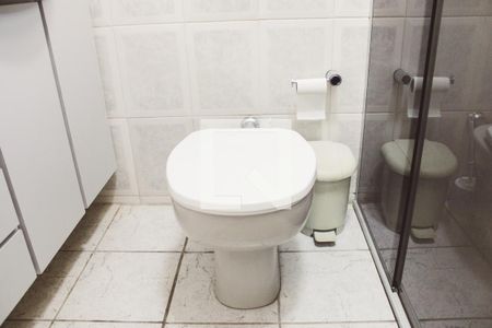 Casa à venda com 180m², 3 quartos e 7 vagasBanheiro 1