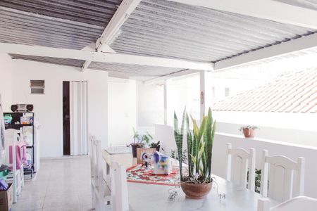 Casa à venda com 180m², 3 quartos e 7 vagasÁrea de Serviço