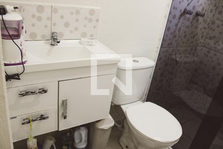 Casa à venda com 180m², 3 quartos e 7 vagasBanheiro 2