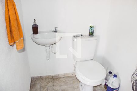 Casa à venda com 180m², 3 quartos e 7 vagasBanheiro 3