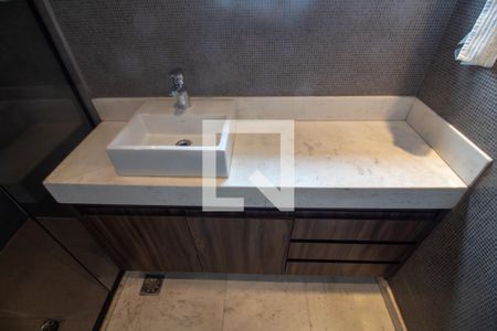 Apartamento à venda com 90m², 1 quarto e 2 vagas Apartamento à venda com 90m², 1 quarto e 2 vagasBanheiro