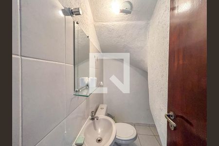 Casa à venda com 75m², 2 quartos e 1 vagaLavabo