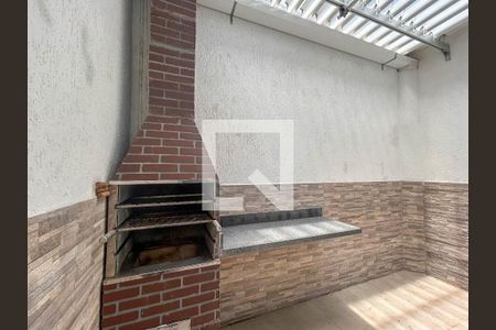 Casa à venda com 75m², 2 quartos e 1 vagaÁrea de Serviço e Área Gourmet