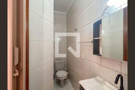 Casa à venda com 75m², 2 quartos e 1 vagaBanheiro da Suíte 1