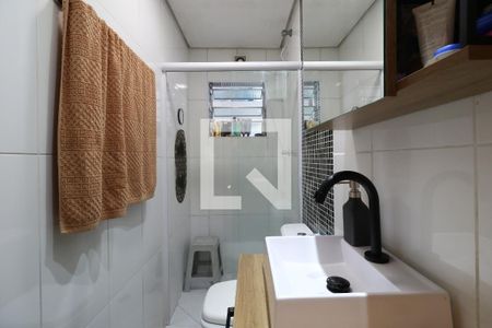 Casa à venda com 78m², 2 quartos e 1 vagaBanheiro