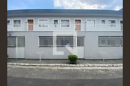 Casa de condomínio para alugar com 25m², 1 quarto e sem vaga Casa de condomínio para alugar com 25m², 1 quarto e sem vagaFachada com plaquinha
