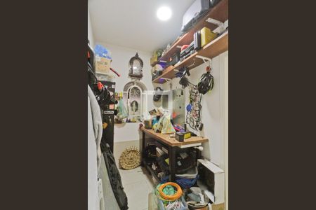 Casa à venda com 140m², 3 quartos e 2 vagasÁrea de Serviço