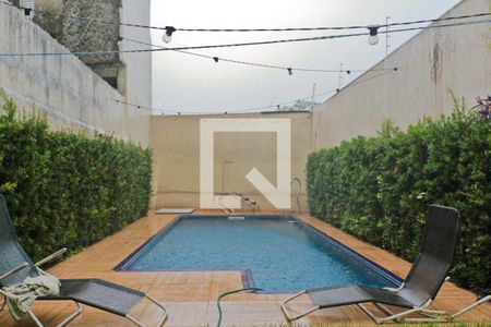 Casa à venda com 140m², 3 quartos e 2 vagasÁrea externa