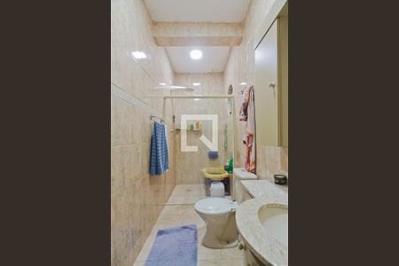 Casa à venda com 140m², 3 quartos e 2 vagasBanheiro