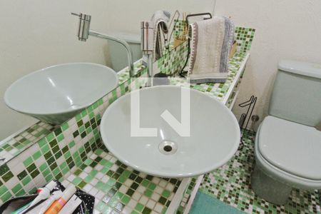 Casa à venda com 140m², 3 quartos e 2 vagasLavabo