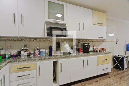 Casa à venda com 140m², 3 quartos e 2 vagasCozinha