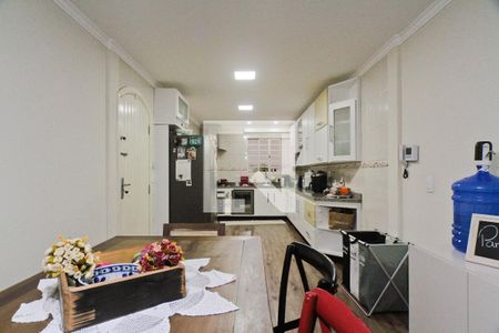 Casa à venda com 140m², 3 quartos e 2 vagasCozinha