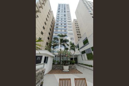 Apartamento à venda com 108m², 3 quartos e 1 vaga Apartamento à venda com 108m², 3 quartos e 1 vagaFachada