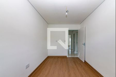 Casa à venda com 170m², 3 quartos e 4 vagas Casa à venda com 170m², 3 quartos e 4 vagasQuarto 3