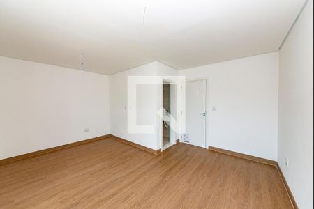 Casa à venda com 170m², 3 quartos e 4 vagas Casa à venda com 170m², 3 quartos e 4 vagasSuíte