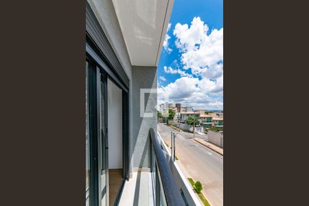 Casa à venda com 170m², 3 quartos e 4 vagas Casa à venda com 170m², 3 quartos e 4 vagasSacada da Suíte