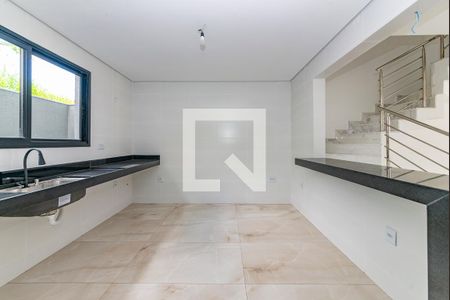 Casa à venda com 170m², 3 quartos e 4 vagas Casa à venda com 170m², 3 quartos e 4 vagasCozinha