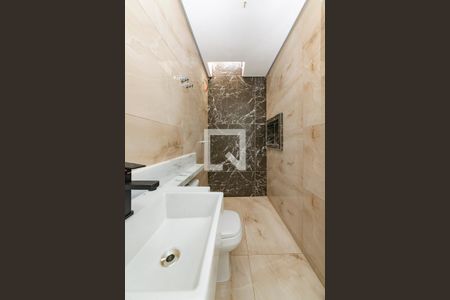 Casa à venda com 170m², 3 quartos e 4 vagas Casa à venda com 170m², 3 quartos e 4 vagasBanheiro Social