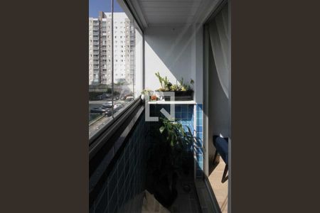 Varanda de apartamento para alugar com 3 quartos, 64m² em Vila Cunha Bueno, São Paulo