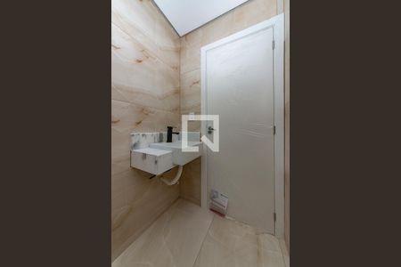 Casa à venda com 170m², 3 quartos e 1 vagaBanheiro da Suíte