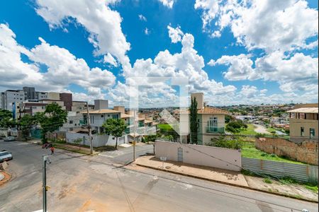 Casa à venda com 170m², 3 quartos e 1 vagaVaranda - entrada