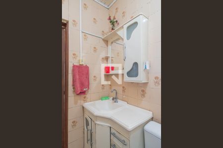 Casa à venda com 236m², 4 quartos e 2 vagasBanheiro