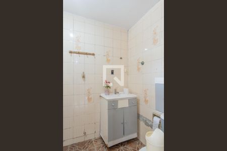 Casa à venda com 236m², 4 quartos e 2 vagasBanheiro - Casa 2