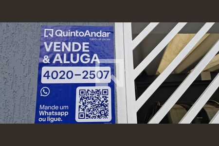 Casa à venda com 180m², 3 quartos e 2 vagas Casa à venda com 180m², 3 quartos e 2 vagasPlaquinha