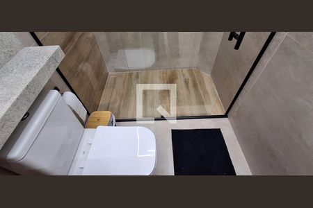 Casa à venda com 180m², 3 quartos e 2 vagas Casa à venda com 180m², 3 quartos e 2 vagasBanheiro Social