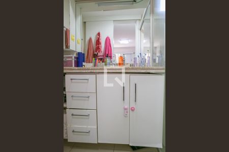 Apartamento à venda com 103m², 3 quartos e 2 vagasBanheiro da Suíte