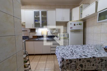 Casa à venda com 243m², 3 quartos e 1 vagaCozinha
