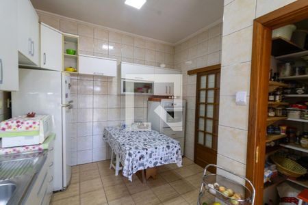 Casa à venda com 243m², 3 quartos e 1 vagaCozinha