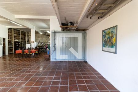 Casa à venda com 243m², 3 quartos e 1 vagaÁrea comum