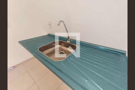 Apartamento para alugar com 60m², 2 quartos e sem vaga Apartamento para alugar com 60m², 2 quartos e sem vagaCozinha e Área de Serviço