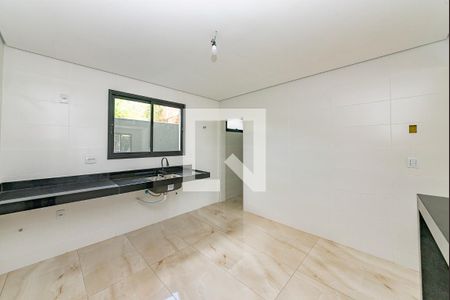 Casa à venda com 170m², 3 quartos e 2 vagas Casa à venda com 170m², 3 quartos e 2 vagasCozinha