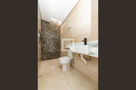 Casa à venda com 170m², 3 quartos e 2 vagas Casa à venda com 170m², 3 quartos e 2 vagasBanheiro Social