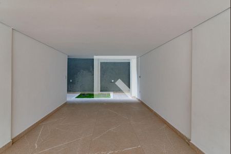 Casa à venda com 170m², 3 quartos e 2 vagas Casa à venda com 170m², 3 quartos e 2 vagasGaragem